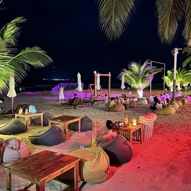 护林员徒手抗砍刀，非法建筑占公园，塞拉利昂生态旅游梦碎了？