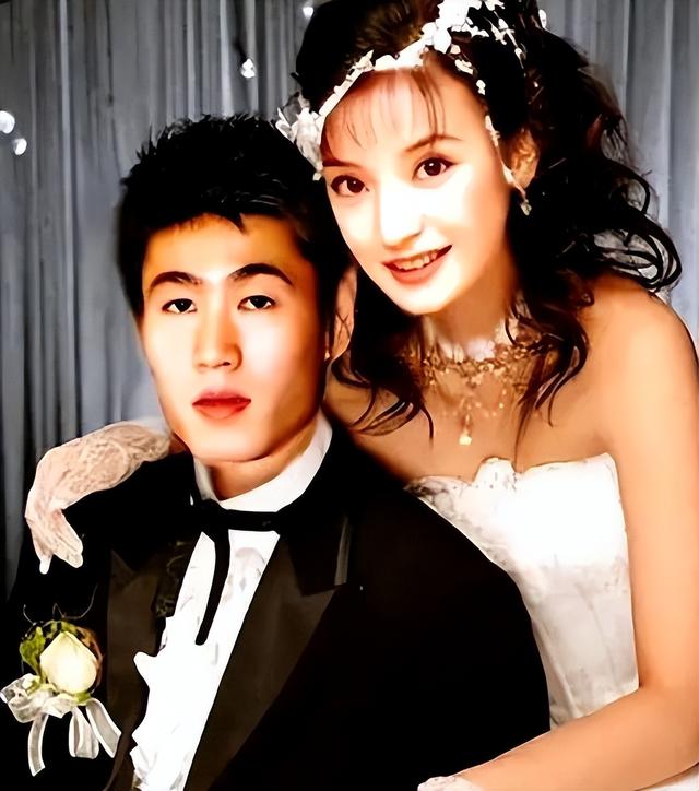 赵薇没想到，自己不止被圈内封杀，还有一件事，也让她面子挂不住