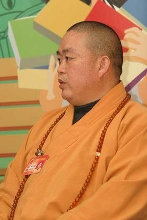 越扒越有！20年义工曝猛料，释永信睡高档床 喝名贵茶，信息量太大