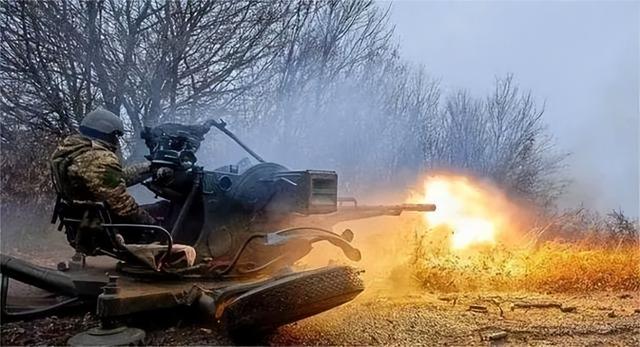 俄军晒年度战绩，一年拿下乌克兰300处地盘，乌军接死令年前决战