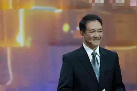 抛弃24年原配，迎娶小娇妻，儿子30年的报复让他遗憾终生图片