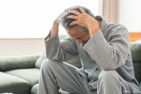 老年人总是乏力没精神？别忽视！6种健康问题，都可带来持续疲劳图片