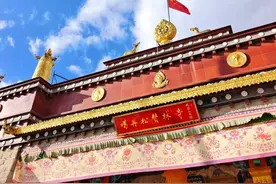 地理冷知识——噶丹松赞林寺图片