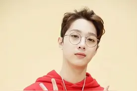 偶像赖冠霖恋爱退圈，粉丝：真当我们是他游戏里的NPC？图片