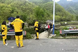 杭州男子悬赏寻妻后续：妻子与男性朋友爬山失联，现场画面流出图片