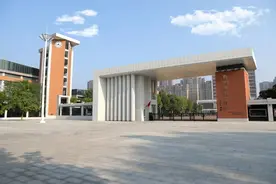 郑州多所高中换帅，这所学校“双名校长”坐镇图片