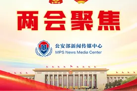 “把饭碗牢牢端在自己手上”图片