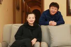 低调的黑豹主唱：不与窦唯争高低，情钟影后咏梅，54岁坚持不生子图片