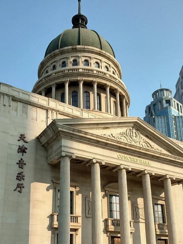 与众不同的天津，去津门故里泡相声茶馆，到狮子林桥看大爷跳水