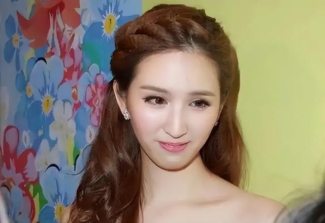 曾是体操女神，为还 1400 万债与大51岁的干爹谈恋爱，如今重获新生