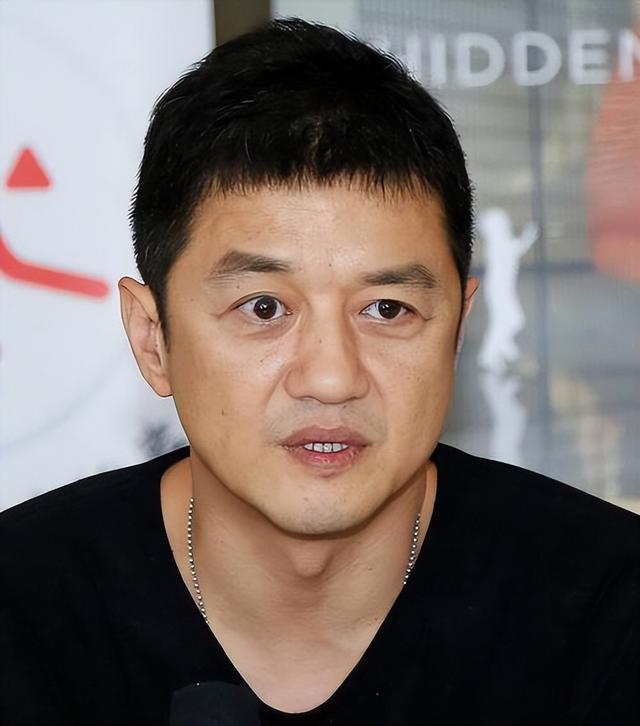 李亚鹏官宣离婚不到24小时，令人恶心的一幕发生了，汪峰也遭殃