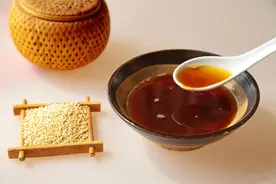 浙江一大姐爱用香油做饭，2年后去医院体检，身体情况出乎意料图片