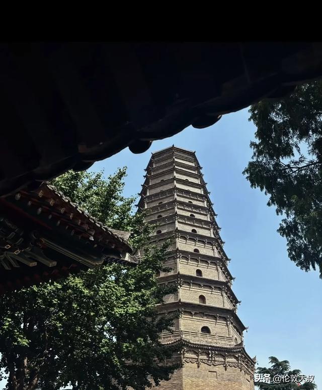 中国2025年十大避暑城市，东西对决正酣，哪座是你的心之所向