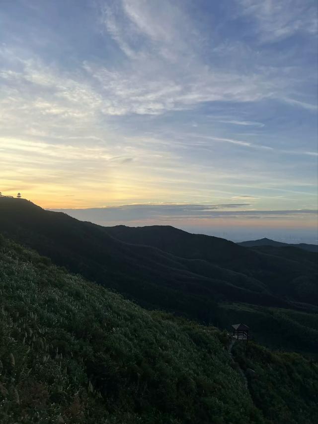 南昌梅岭封神!藏在市区的“小庐山”,40分钟直达的春日宝藏地