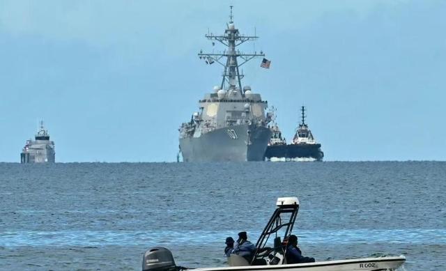 无法无天了，美国时隔10天又抢劫石油，但这次竟抢到中国的头上？