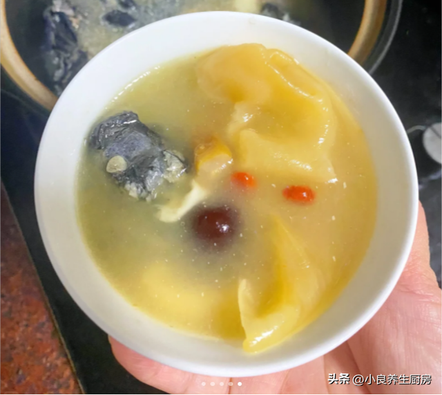 花胶党参花菇红枣炖 花胶能与党参红枣炖吗