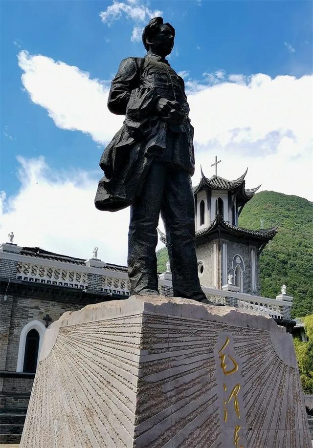 这10条自驾路线，前5条短线适合休闲穿越，后5条长线适合退休自驾