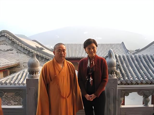 释永信害惨4位女明星：2个央视名嘴	、1个炫富全网被封，刘涛最冤