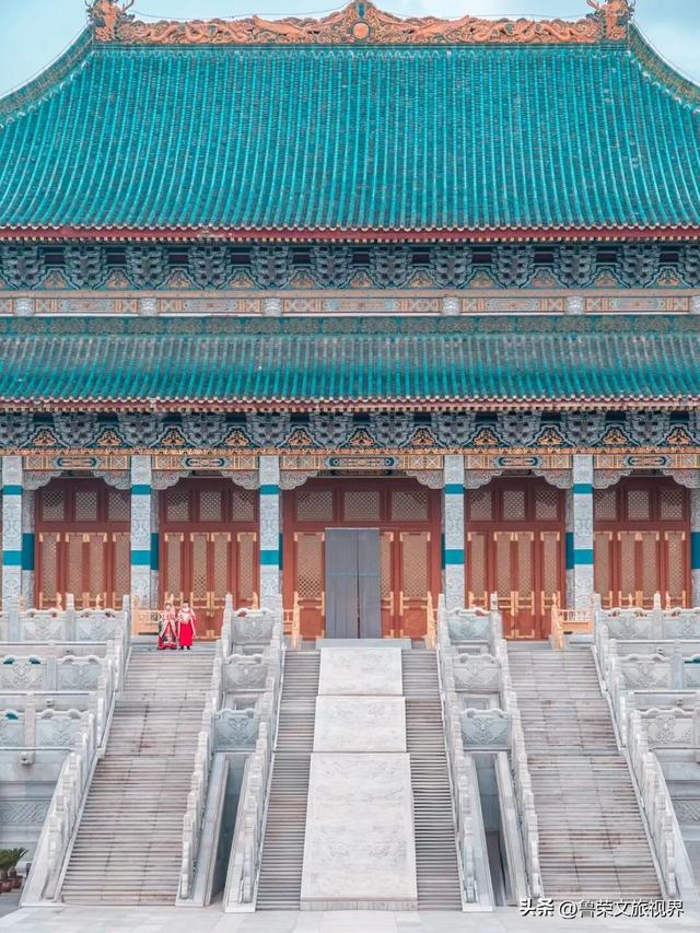 低调的财富绿洲：解锁鄂尔多斯的秘境之旅