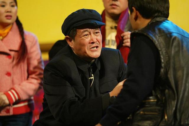 范伟没想到2026春晚仅剩2月，老搭档赵本山因大鹏一句话口碑暴增