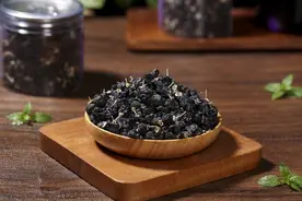 您确定了解黑枸杞吗？小小黑枸杞功效这么强大，万万没想到！图片