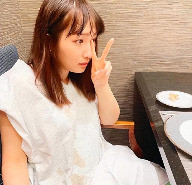 原来她早已离世！自己定墓园和寿衣	，3200万遗产全给姐姐