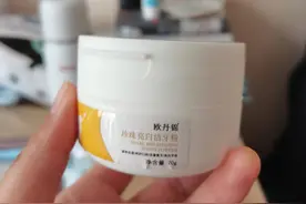 牙缝里的牙结石还在徒手抠？5个小妙招教你去除，脏牙垢唰唰掉！图片