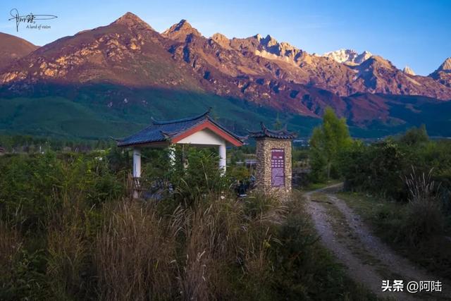 别外传，这里是玉龙雪山下的“私人”秘境，悄悄去的请无痕露营哦