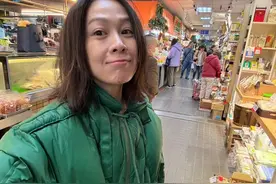 歌手刘若英分享美食视频，感慨“忙完手上案子，认真要退休了”，工作室回应：老板，案子忙不完图片