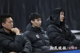 CBA“最强00后”，在上海男篮打不上球？图片