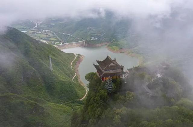 崆峒山初夏限定，赴一场秘境之约