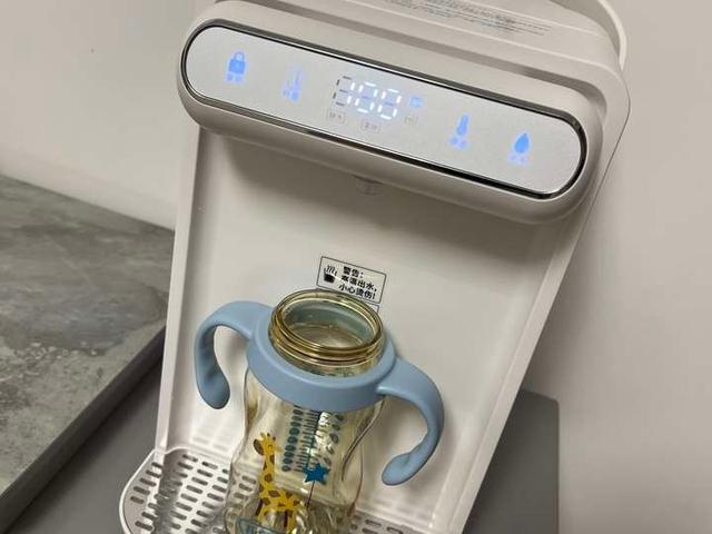 行业焦点！死磕安全母婴级抗菌+0塑料0胶水，宫菱即热饮水机测评