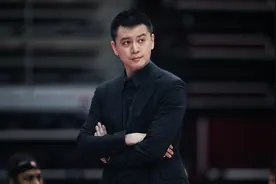 有奇兵！杨鸣是时候启用神射手了，去年对阵广东轰下37分、22分图片