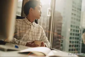 体制内人都过的舒适安逸？看完这个你秒懂图片