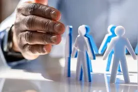 转发：恶名远扬的“劳务派遣”，是如何“合法剥削”员工的？图片