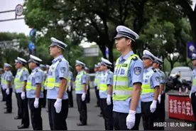有谁能权威的告诉我：为啥要招辅警？是警校人才不够？编制太少？图片