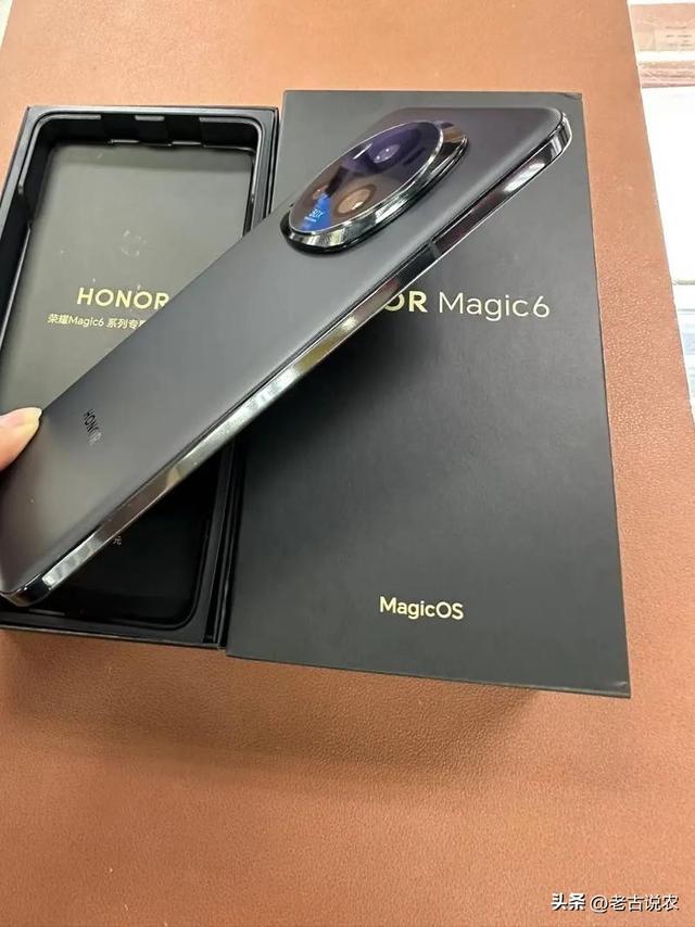 荣耀手机别瞎选！这三款闭眼入不后悔，性价比高口碑好