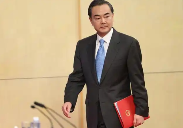 瓦德富尔抵达北京，台湾问题，德国终于交了底，王毅对日本摊牌