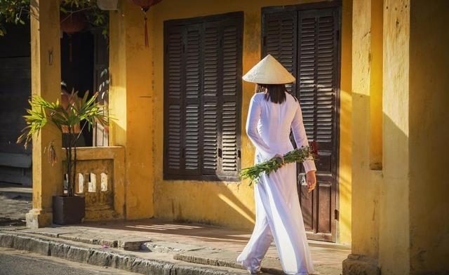 中国游客到越南游玩，越南人疑问：为啥中国人是这样的？