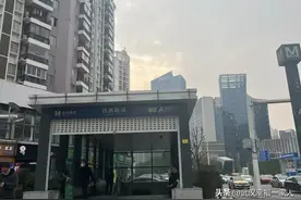 铁机村的拆迁路以及遗留问题，拆迁后用地建设为现在的保利城！图片