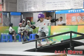 南宁滑板少年赛场竞技，县份选手表现亮眼图片