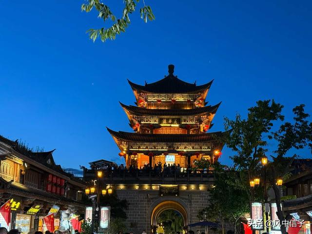 秋凉里，我在大理古城把日子过成了慢镜头
