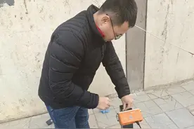 ​整改裸漏电线，保障居民安全图片