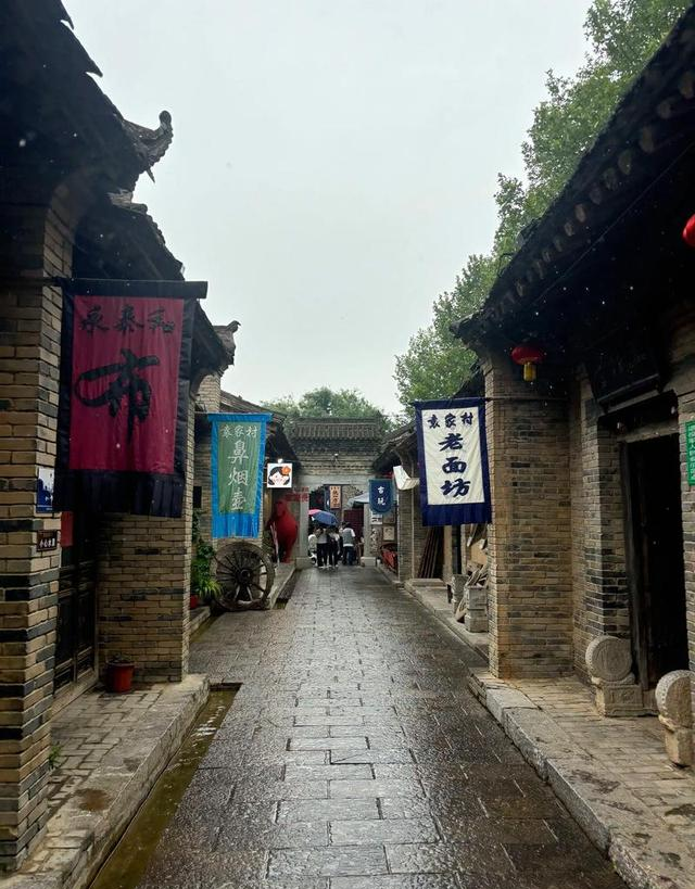 咸阳袁家村五一收官！第 5 天真相：没人山人海，只剩和风美景