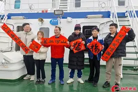 寒假百景 ｜ 鱿鱼章鱼怎么分？海水如何采？远洋渔业资源调查船让本科生们开了眼图片