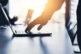 最新报告警示：AI或对人类物种构成“灭绝级”威胁，必须迅速果断干预图片