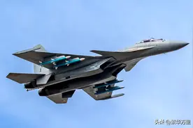 歼15T战机，弹射起飞，满挂6枚反舰导弹，到底有多强悍？图片