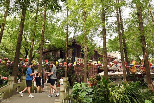 成都必去十大景点排行榜，这才是成都最值得去的10个景点，收好！