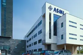 ASML远程摧毁光刻机?技术上可以，实际上它和荷兰付不起这个代价图片