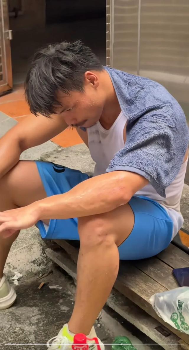 三只羊传媒的嘴哥，他不在三只羊干了，离开了三只羊